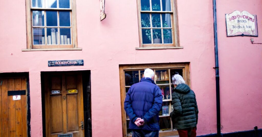 Notting Hill’s Colourful Houses: Hidden Streets to See