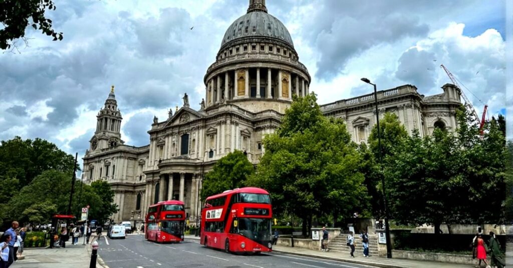 Is London Safe for Solo Female Travelers? Expert Tips Inside!